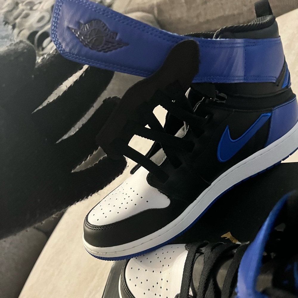 Air Jordan 1 Hi Flyease